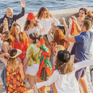 翁媳乱轮日韩毛片
